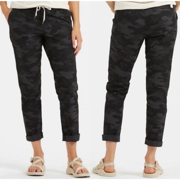 Black Camouflage Vuori Women's Pants - Picture 4 of 5